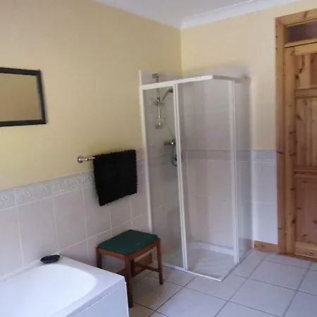 Tullyhall Guest house
